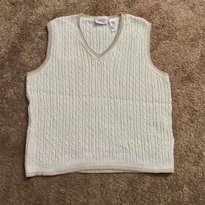 Liz claiborne cream sweater vest